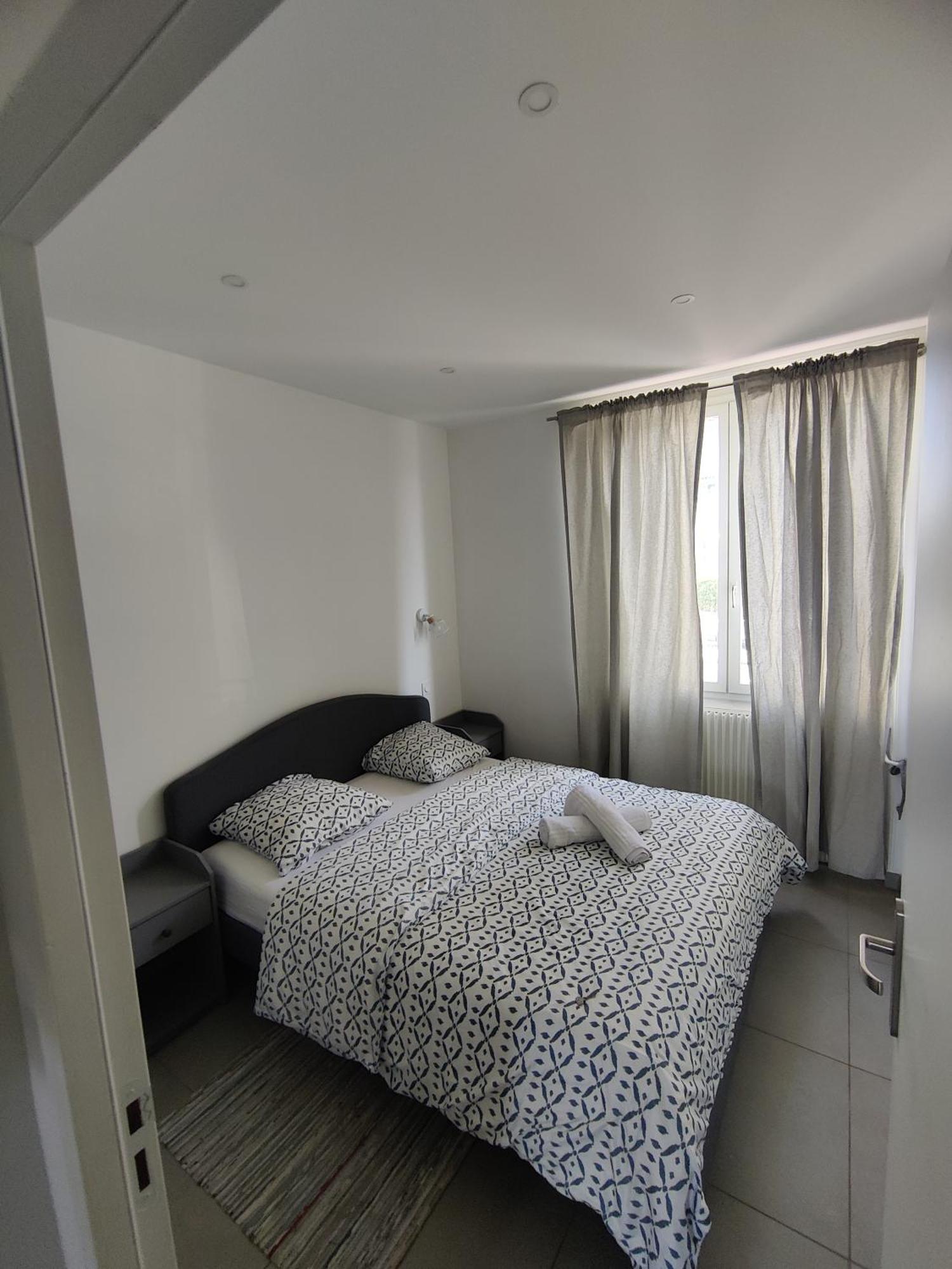 Le Pressense 2 Apartment เวนิส์ซูซ์ ภายนอก รูปภาพ